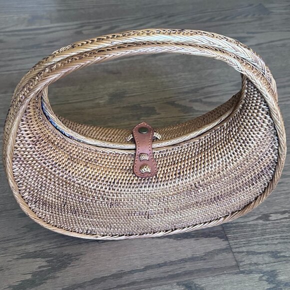 Bali Rattan Woven Clutch - Picture 1 of 4